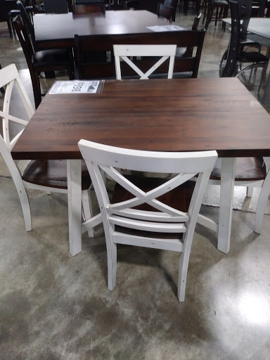 Furniture Store «American Freight Furniture and Mattress», reviews and photos, 4782 Muhlhauser Rd, Hamilton, OH 45011, USA