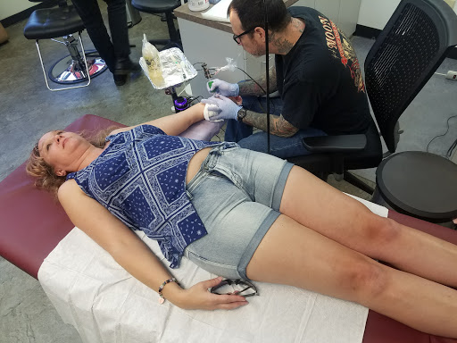 Tattoo Shop «Electro Magnetic Tattoo Studio», reviews and photos, 1005 Canal Dr, Chesapeake, VA 23323, USA