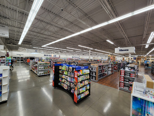 Grocery Store «Meijer», reviews and photos, 7701 Green Bay Rd, Kenosha, WI 53142, USA