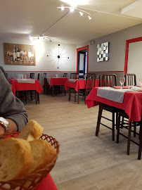 Atmosphère du Le Petit Stéphanois - Restaurant à Saint-Étienne-lès-Remiremont - n°2