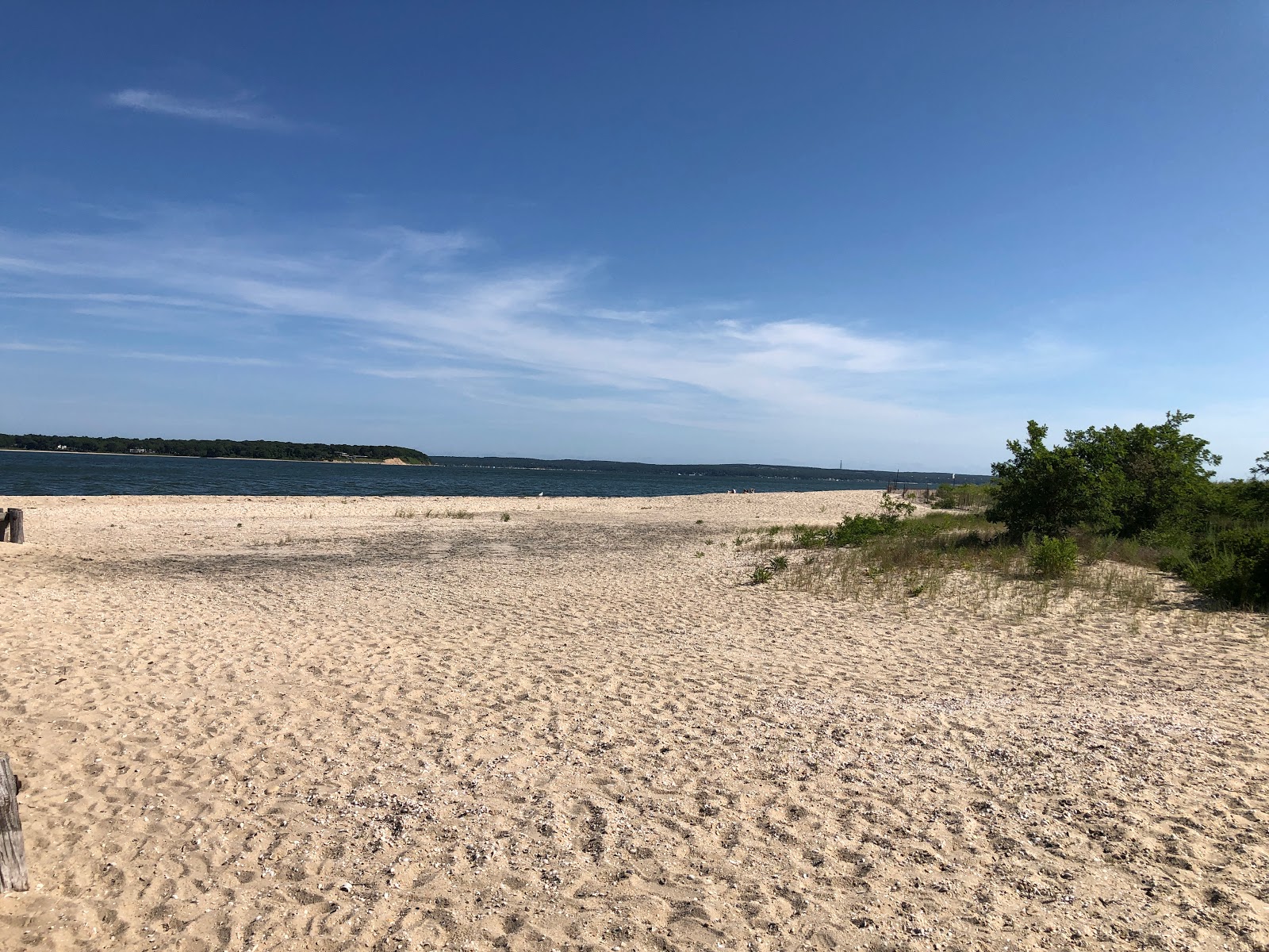 Foto de Shell Beach con arena fina y guijarros superficie