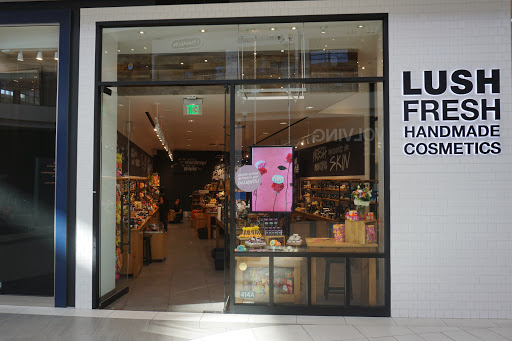 Cosmetics Store «Lush Cosmetics», reviews and photos, 21540 Hawthorne Blvd #414a, Torrance, CA 90503, USA