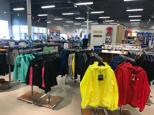 Marine Supply Store «West Marine», reviews and photos, 1930 Eastwood Rd #102, Wilmington, NC 28403, USA