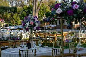 Jardines La Pergola image