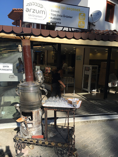 Arzum Cafe Pattiserie