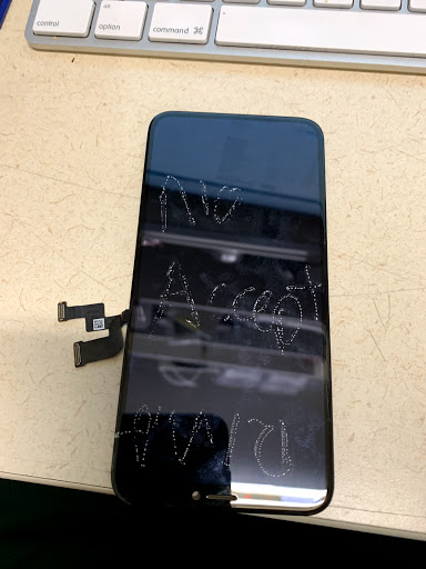 Mobile Phone Repair Shop «One Hour Device Repair», reviews and photos, 70 E Sunset Way, Issaquah, WA 98027, USA