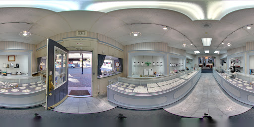 Jewelry Store «Walters Jewelry Inc», reviews and photos, 230 N Main St, St Charles, MO 63301, USA