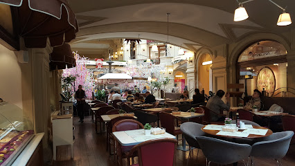 Kafe Pushkin U Fontana - Red Square, 3, Moscow, Russia, 109012