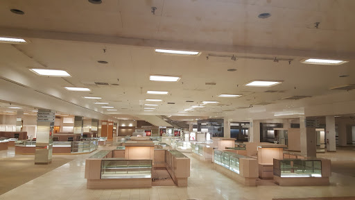 Shopping Mall «Chapel Hill Mall», reviews and photos, 2000 Brittain Rd, Akron, OH 44310, USA