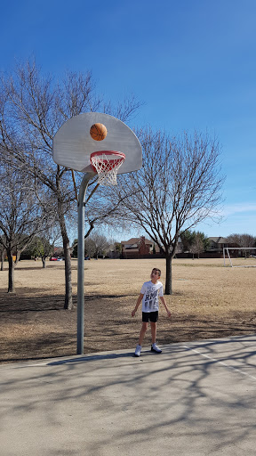 Park «Neighborhood Park - Frank Beverly Park», reviews and photos, 7112 Quarry Chase Trail, Plano, TX 75025, USA