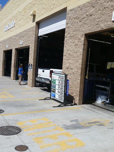 Tire Shop «Walmart Tires & Auto Parts», reviews and photos, 1450 Johns Lake Rd, Clermont, FL 34711, USA