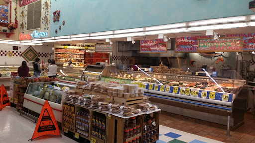 Supermarket «Vallarta Supermarkets», reviews and photos, 757 S Workman St, San Fernando, CA 91340, USA