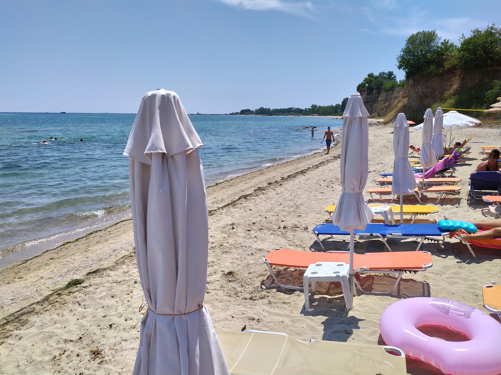 Foto de Archea Pydna beach com praia espaçosa