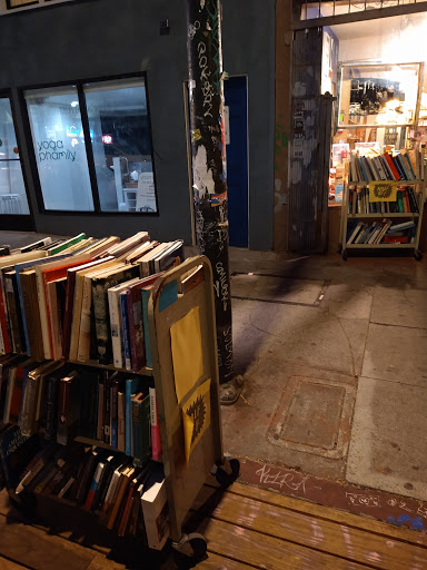 Book Store «Adobe Books & Arts Cooperative», reviews and photos, 3130 24th St, San Francisco, CA 94110, USA