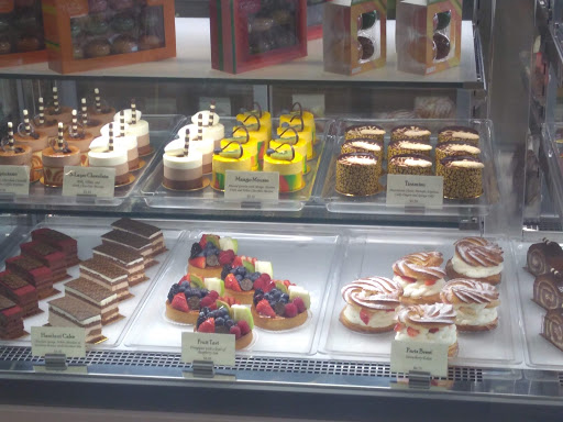 Shopping Mall «Broadway Plaza», reviews and photos, 1275 Broadway Plaza, Walnut Creek, CA 94596, USA