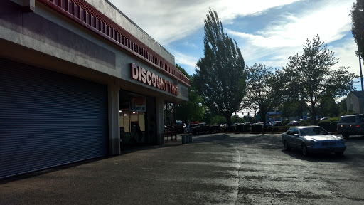 Tire Shop «Discount Tire Store - Clackamas, OR», reviews and photos, 8380 SE Sunnyside Rd, Clackamas, OR 97015, USA