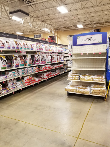 Pet Supply Store «PetSmart», reviews and photos, 4500 Mitchellville Rd, Bowie, MD 20716, USA