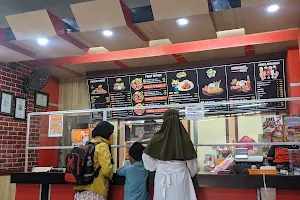 Rocket Chicken Kusuma Bangsa image