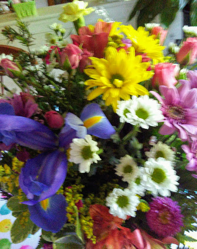 Florist «Bakanas Flowers And Gifts», reviews and photos, 27 N Maple Ave, Marlton, NJ 08053, USA