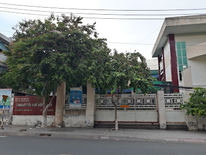 Trường tiểu học Nguyễn Du