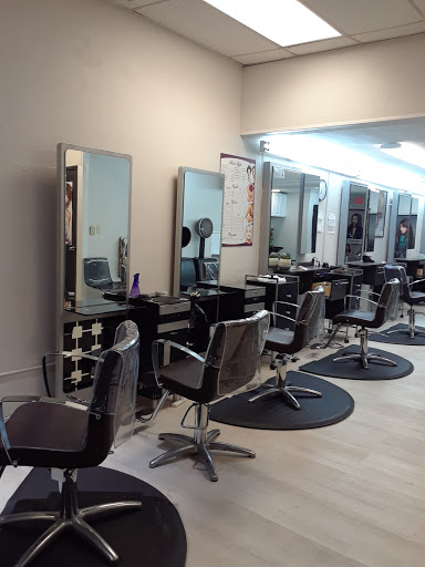 Beauty Supply Store «Miami Beach Beauty Supply & Salon», reviews and photos, 7329 Collins Ave, Miami Beach, FL 33141, USA