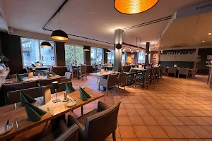 Restaurant josefs bar & bistro image