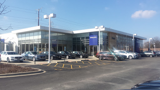 Used Car Dealer «Fields Volvo Cars Northfield», reviews and photos, 770 Frontage Rd, Northfield, IL 60093, USA