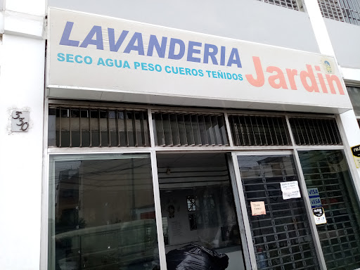 Lavanderia Jardín