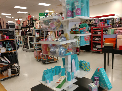 Department Store «T.J. Maxx», reviews and photos, 2700 Wilma Rudolph Blvd, Clarksville, TN 37043, USA