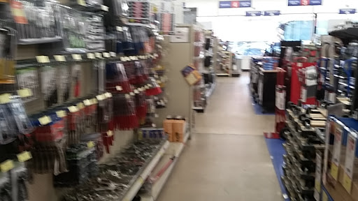 Hardware Store «Harbor Freight Tools», reviews and photos, 2658 Peters Creek Pkwy, Winston-Salem, NC 27127, USA