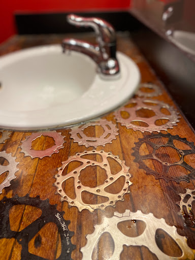 Bicycle Store «Bicycle Centres of Everett», reviews and photos, 4707 Evergreen Way, Everett, WA 98203, USA