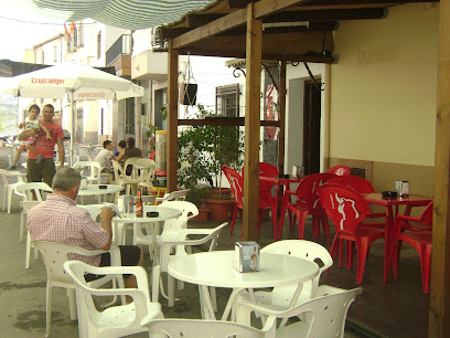 Entredichos Bar de Copas - C. Real, 8, 23140 Noalejo, Jaén, Spain