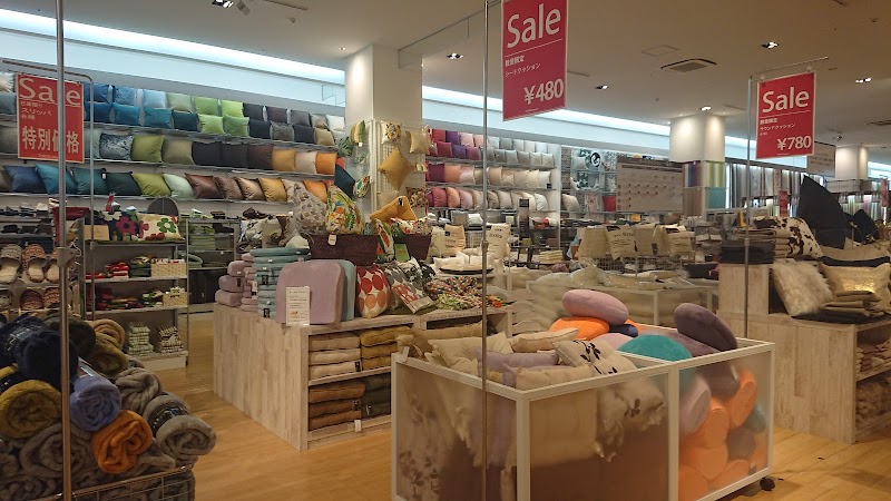 東京インテリア家具 浜松店 静岡県浜松市西区志都呂 家具店 家具 グルコミ