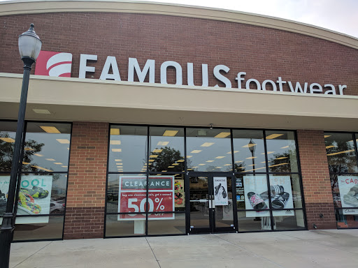 Famous Footwear, 7620 Voice of America Centre Dr, West Chester Township, OH 45069, USA, 
