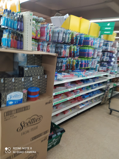 Dollar Store «Dollar Tree», reviews and photos, 148 Smith St, Perth Amboy, NJ 08861, USA