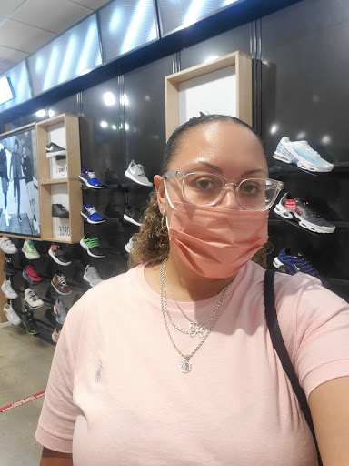 Shoe Store «Foot Locker», reviews and photos, 849 E Commerce Street Space, San Antonio, TX 78205, USA