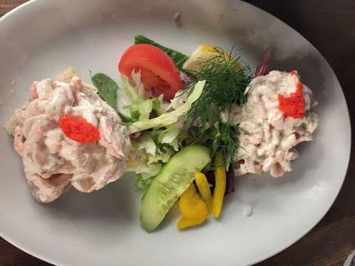 Restaurants to eat prawns in Stockholm