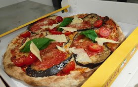 Pizzeria +380