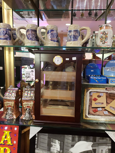 Shopping Mall «DeSoto Square Mall», reviews and photos, 303 301 Blvd W, Bradenton, FL 34205, USA