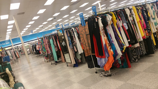 Clothing Store «Ross Dress for Less», reviews and photos, 720 Woollomes Ave, Delano, CA 93215, USA