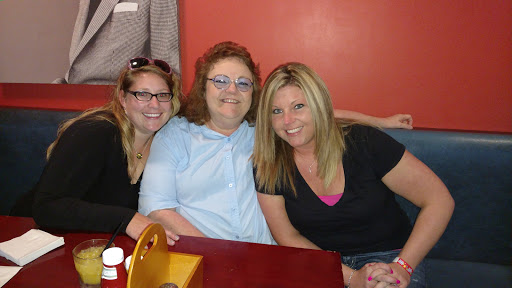 Piano Bar «Blue Moon Dueling Piano Bar & Restaurant», reviews and photos, 5485 Mills Civic Pkwy, West Des Moines, IA 50266, USA