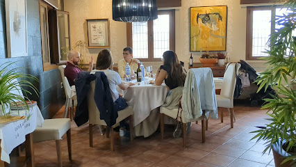 Restaurante la Mirada - Calle Rda., 5, 40442 Samboal, Segovia, Spain