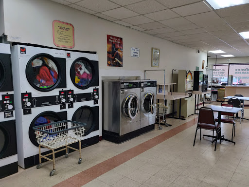 Laundromat «Worthington Laundry & Dry Cleaner», reviews and photos, 1101 Worthington Woods Blvd, Worthington, OH 43085, USA