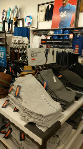 Clothing Store «Old Navy», reviews and photos, 680 Chicago Ridge Mall, Chicago Ridge, IL 60415, USA