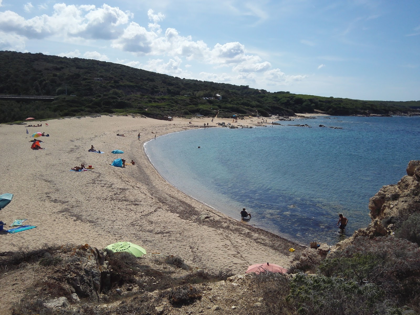 Foto af Cala Pischina faciliteter område