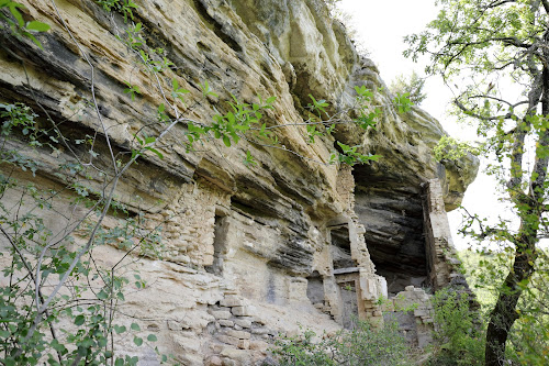 Habitations troglodytes à Apt