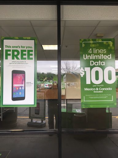Cell Phone Store «Cricket Wireless», reviews and photos, 3226 Silas Creek Pkwy, Winston-Salem, NC 27103, USA