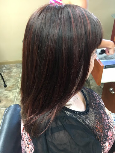Beauty Salon «The Hair Experts Salon & Spa», reviews and photos, 4011 S Cleveland Massillon Rd, Norton, OH 44203, USA
