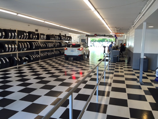 Ford Dealer «Oxmoor Auto Group», reviews and photos, 8001 Shelbyville Rd, Louisville, KY 40222, USA