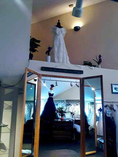 Bridal Shop «Cocoa Couture», reviews and photos, 575 E Chocolate Ave, Hershey, PA 17033, USA